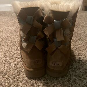 UGG Bailey Bow